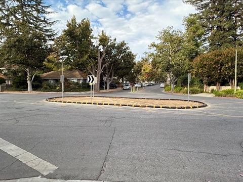 HamiltonCntr-Traffic-Circle3.jpeg