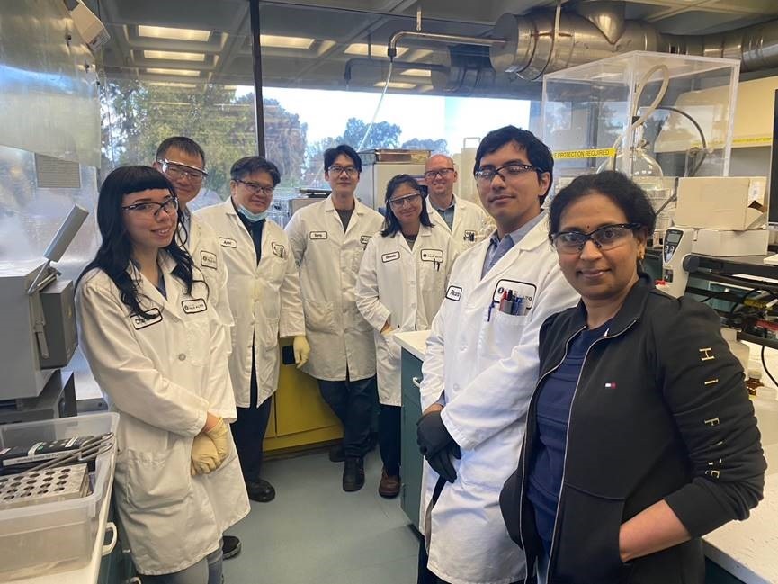 Lab team.jpg